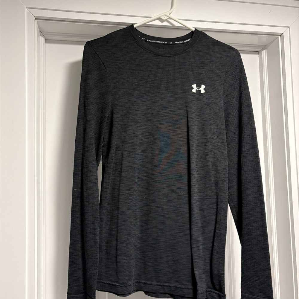Under Armour Men's Charcoal Long Sleeve Tee